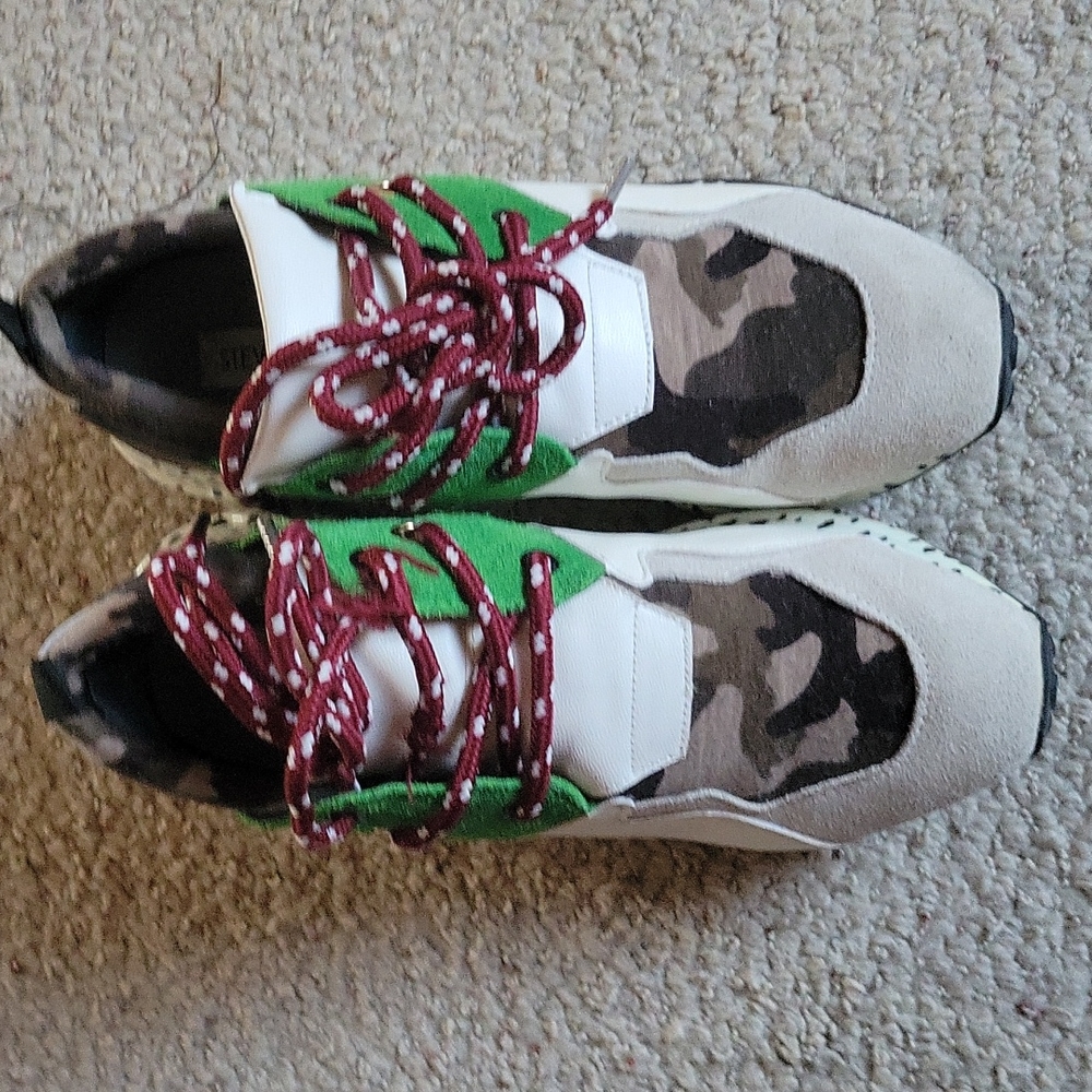 Steven Madden Sneaker